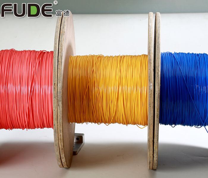 PVC plastic wire extrusion and cooling line